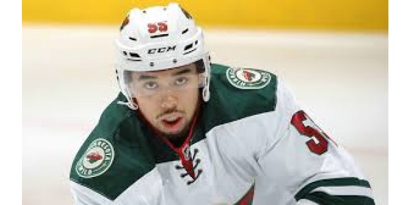Dumba tecknar ett femårigt kontrakt med Wild